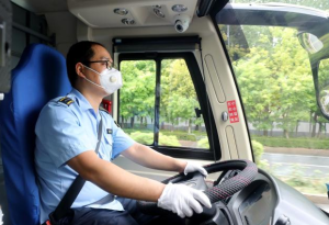 北京公交配发多体征情绪感知设备 实时监测司机状态
