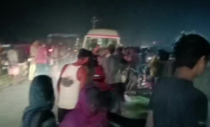 印度一辆拖拉机落水至少27人死亡 车上乘客超50人