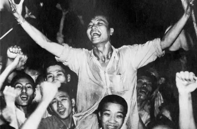78年前的日本这一天，日本降服佩服了！降服佩服