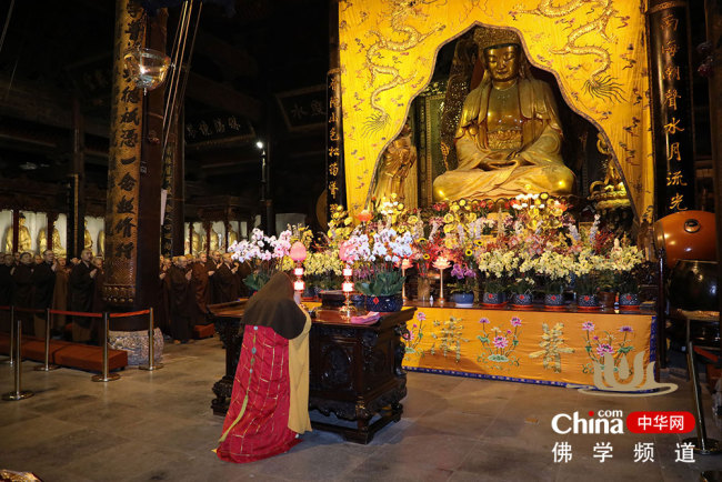 普陀山普济禅寺举行抗疫祈福法会