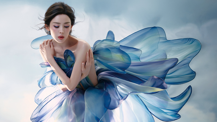 古力娜扎化身蓝色蝴蝶花仙子！一袭梦幻礼裙华丽绚烂