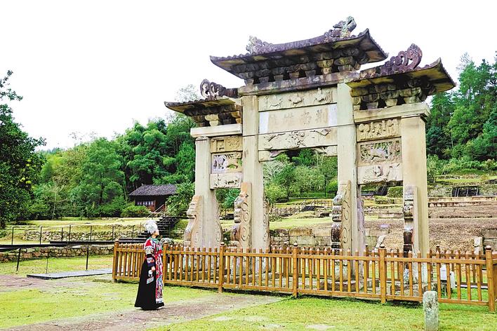 唐崖土司城址十年精心保护  石质文物细述 六百年慢时光