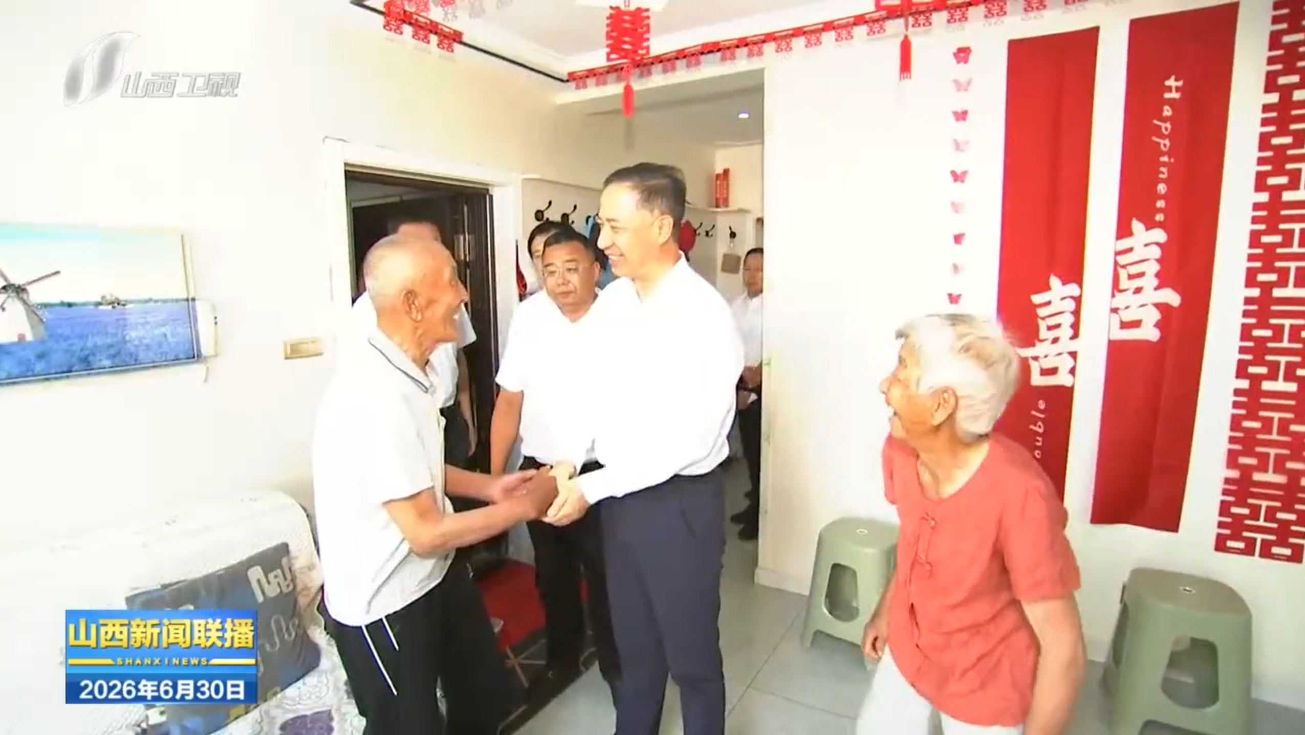 卢东亮在晋中市走访慰问党员