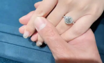 俞灏明凌晨晒王晓晨戴钻戒照 疑似官宣结婚喜讯