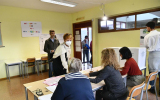意大利议会选举开始投票