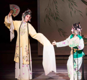 “昆曲藝術+高校學生” 傳統戲劇煥發青春