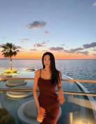 张雨绮身材绝了！晒海边美照秀出曼妙曲线