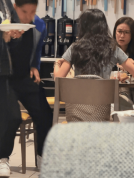 叶一茜田亮带女儿现身美国 疑似为森碟留学做准备