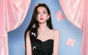 孟子义Y2K千禧风造型甜辣活泼 满满的少女元气
