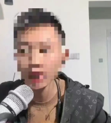 男子為博流量直播中辱警挑釁 警方依法查處