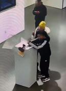 4斤黃金展品被男童碰落損壞 免費展覽引爭議