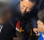 韩政党拉票让小学生叫候选人欧巴 引发性骚扰争议