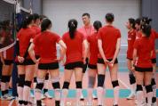 中国女排封闭集训 李盈莹因伤缺席 备战双线赛事
