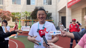 报名义诊的孩子超预期，李亚鹏称为患儿义诊不用担心钱不够