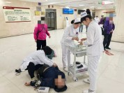 男子接母亲出院，没想到自己在门诊大厅突发心梗……