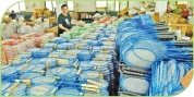 一个乡，年产1.5亿支羽毛球拍