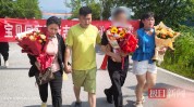 迟到39年的团圆！姐弟失散39年重逢 相隔仅10公里