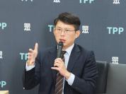 黄国昌呼吁赖当局正视民众怒火 要求卓荣泰下台