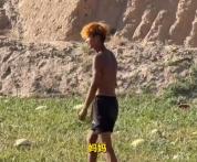 精神小伙写妈妈看哭全网 博主发声 少年心声触动无数人