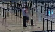 21岁男子去泰国见女友机场被劝返 网恋风险引关注
