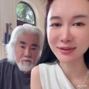 张纪中妻子备孕5胎 高龄生育引热议