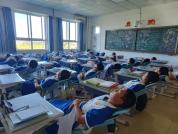 北京部分中小学午休探索躺睡 学生午休意愿各异
