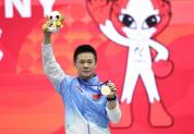 高晓彬夺武术男子刀术棍术全能金牌 亚运赛场展雄风