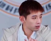 刘丁硕称王楚钦排名掉第四反倒松了口气 舆论压力下的喘息