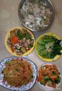 三甲医院护士转行上门做饭 职业选择背后的现实考量