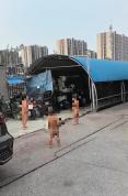 上海小区多名幼童裸体跑动 警方介入 租户已搬离