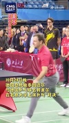 德总统在北大与波尔上演乒乓对决 中德友谊互动