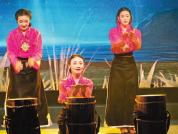欢庆工布新年歌舞情景剧上演
