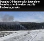 一架飞机在美国阿拉斯加州坠毁 两人搭乘，生死未卜