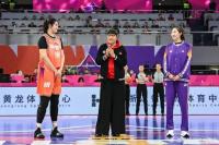 張子宇打球，是大人欺負小孩還是小孩欺負大人,？