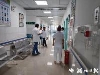 女子因腹脹去醫(yī)院竟生下男嬰 多科室協(xié)作救急