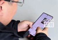 男子发消息没被及时回复频繁焦虑：对他人回复和眼神过度敏感