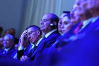 欧洲领导人听着特朗普羞辱面露苦色 震惊与不安弥漫会场