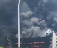 浙江东阳一仓库突发火情 无人员伤亡 火势已得到有效控制
