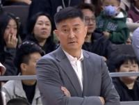 领先18分后没战术？杜锋发言再引争议 冠军教头跌落神坛 赛后总结失利原因