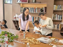 彝绣藏书房：藏在针线里的时光