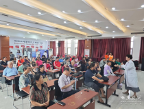 杨园街道四美塘社区：粽叶飘香迎端午 健康护航暖银龄