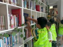 书香赋能 “治汇”少年 杨园街道纺器社区开展暑期公益托管班