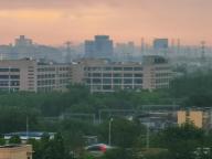 防風(fēng)防雨防雷電,！北京仍在雷電黃色預(yù)警中，短時(shí)雨強(qiáng)較大 早高峰出行請(qǐng)注意安全