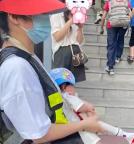 護(hù)學(xué)崗自愿參與不能變強(qiáng)制攤派 尊重家長意愿