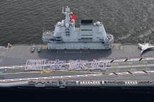 山東艦訪(fǎng)問(wèn)香港,，700官兵排“國(guó)安家好”字樣，釋放三大信號(hào)