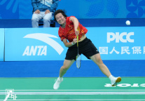 何冰娇感谢成长过程中有陈雨菲当对手 互相学习共同进步