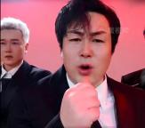 张颂文仿妆团播在线人数超两万 明星仿妆成流量密码