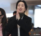 伊能静央视春晚备播上班路透 明星状态松弛积极营业