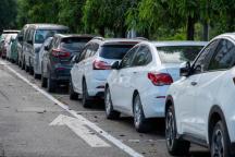 呼吁节假日公共停车位免费 促进消费释放活力