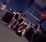 新加坡14歲少女疑見網(wǎng)友遭七女圍毆40分鐘